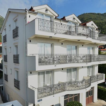 Villa Julia Baošići Buitenkant foto