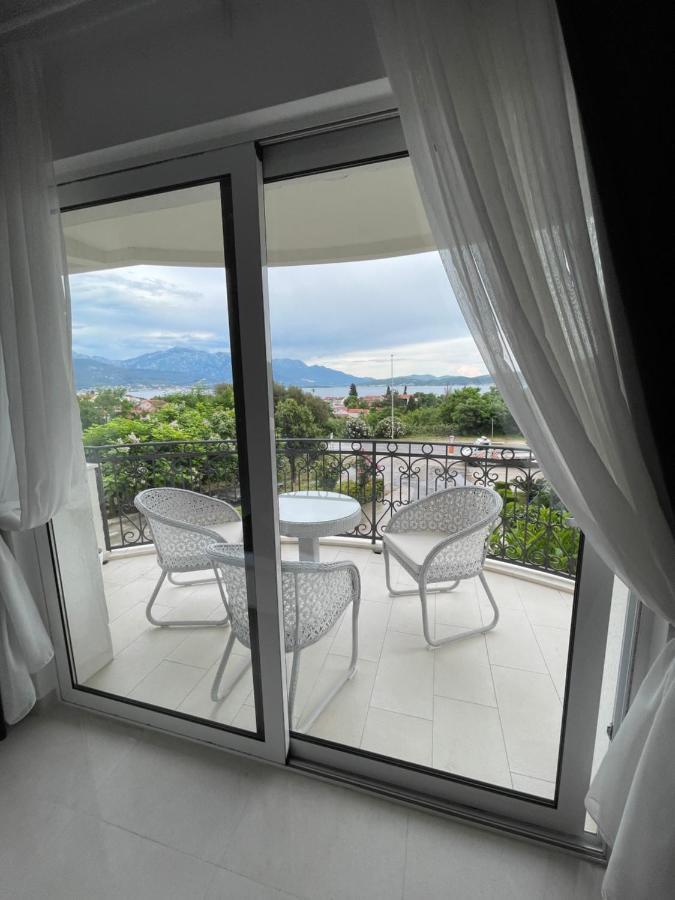 Villa Julia Baošići Buitenkant foto