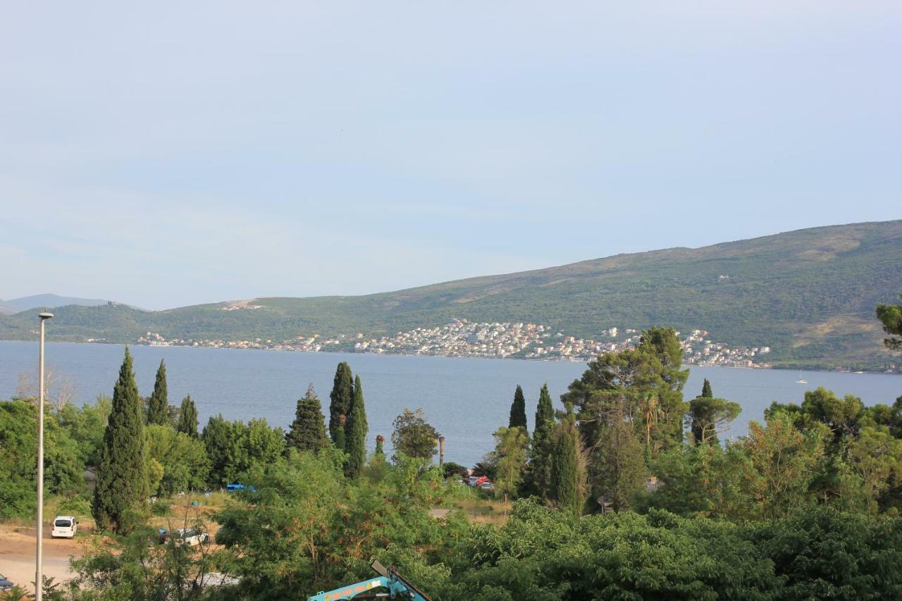 Villa Julia Baošići Buitenkant foto